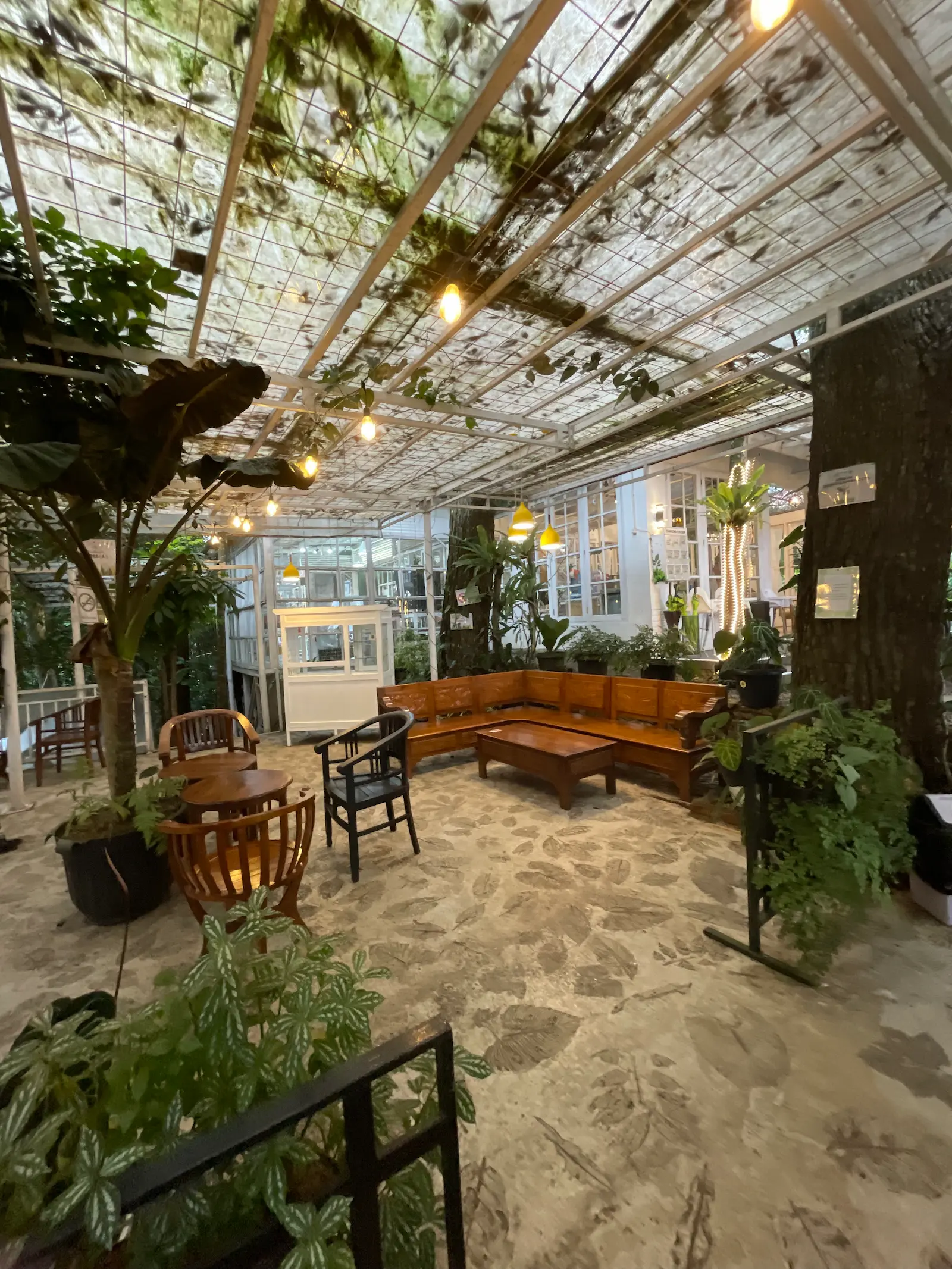 cafe-seven-pine-kitchen-bogor